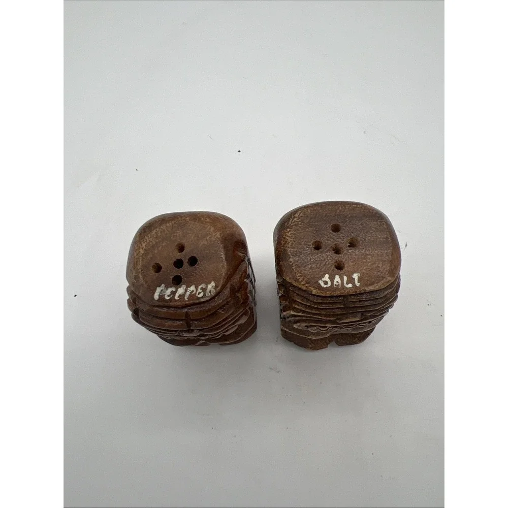 Vintage Hand Carved Wood Aztec Tiki Design Salt and Pepper Shakers‎